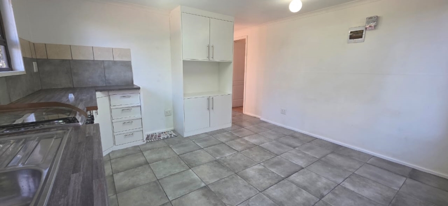 To Let 2 Bedroom Property for Rent in Melodie North West